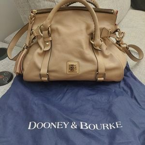 Dooney & Bourke